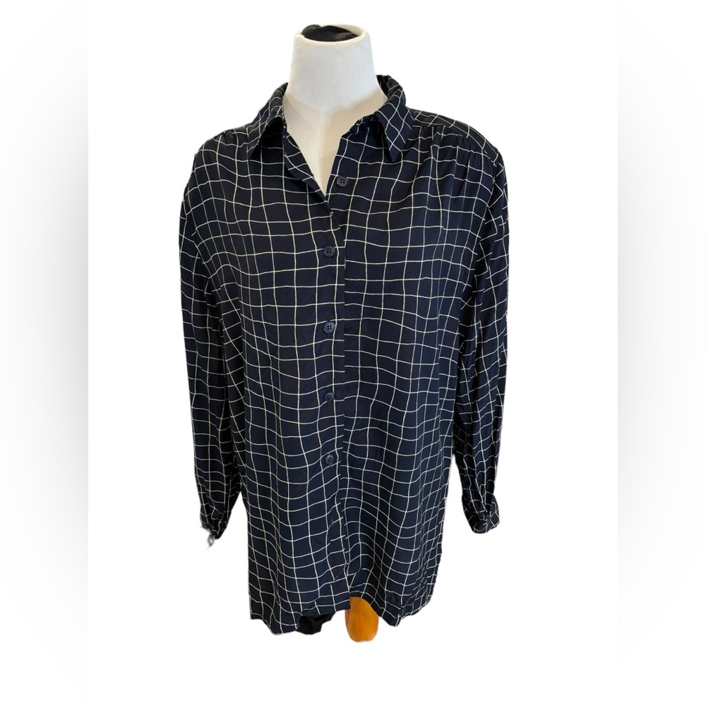 Brownstone Studio Women’s Dark Blue‎ and White Button Down Blouse Size 18 (NWT)